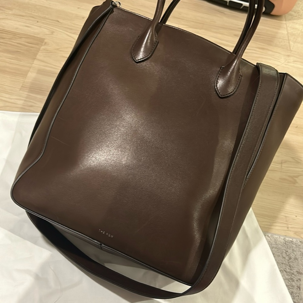 The Row Day Leather North/South Tote 100% AUTHENTIC RARE FIND 💖